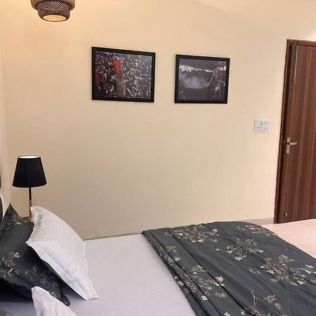 5Bhk Home Away From Home At Ranjit Avenue 암리차르 외부 사진