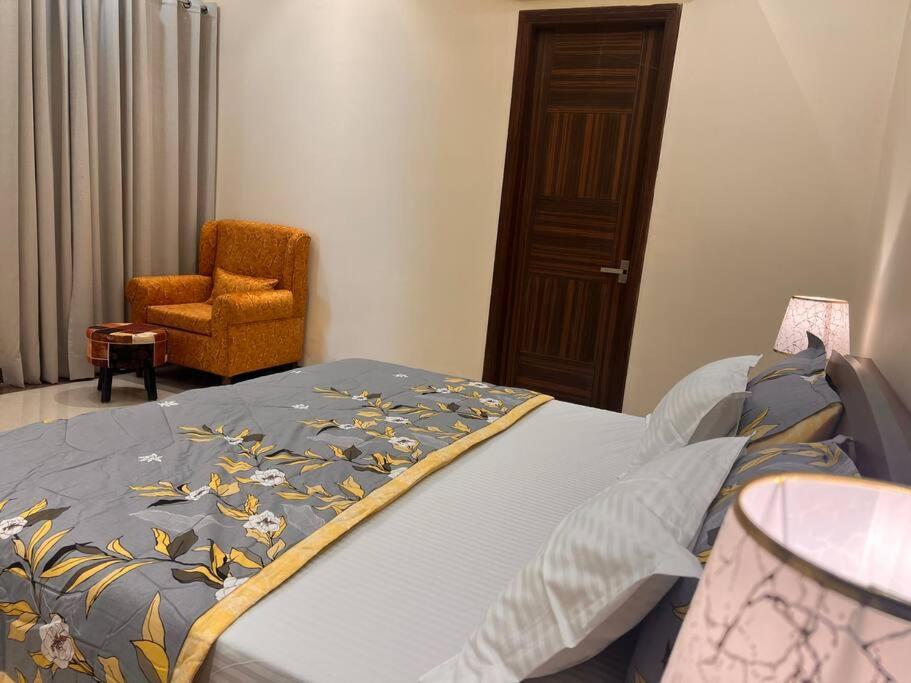 5Bhk Home Away From Home At Ranjit Avenue 암리차르 외부 사진