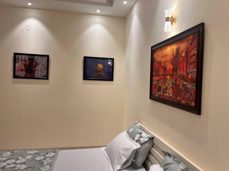 5Bhk Home Away From Home At Ranjit Avenue 암리차르 외부 사진